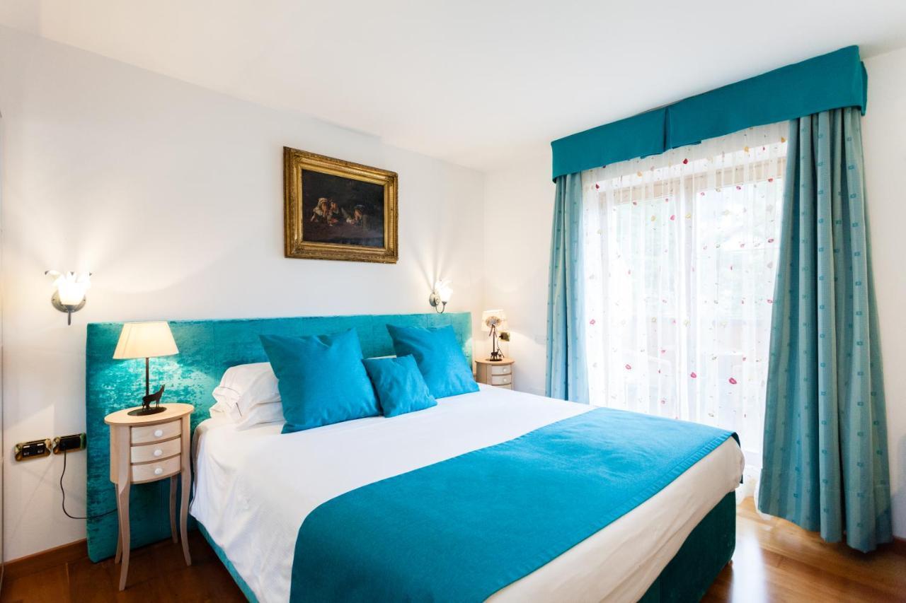 Hotel Vienna Сан-Мартино-ди-Кастроцца Экстерьер фото