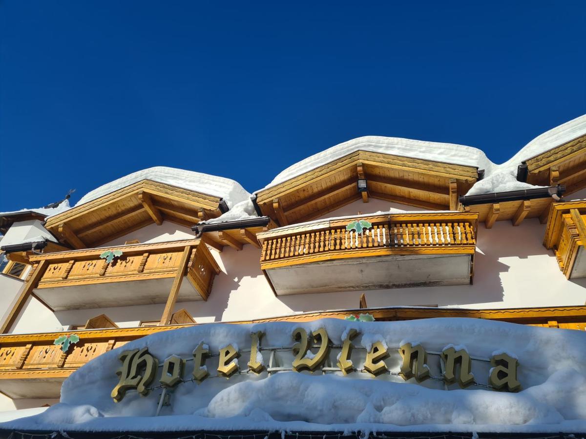 Hotel Vienna Сан-Мартино-ди-Кастроцца Экстерьер фото
