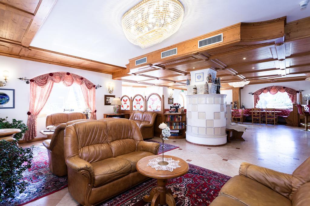 Hotel Vienna Сан-Мартино-ди-Кастроцца Экстерьер фото