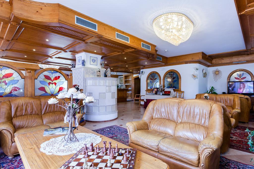 Hotel Vienna Сан-Мартино-ди-Кастроцца Экстерьер фото