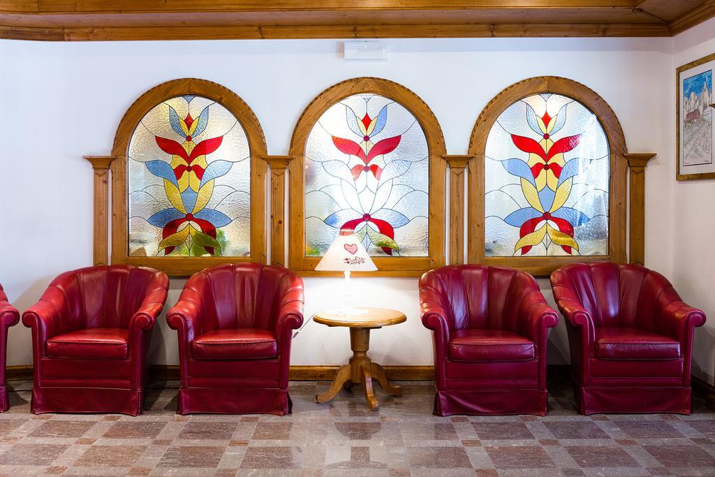 Hotel Vienna Сан-Мартино-ди-Кастроцца Экстерьер фото
